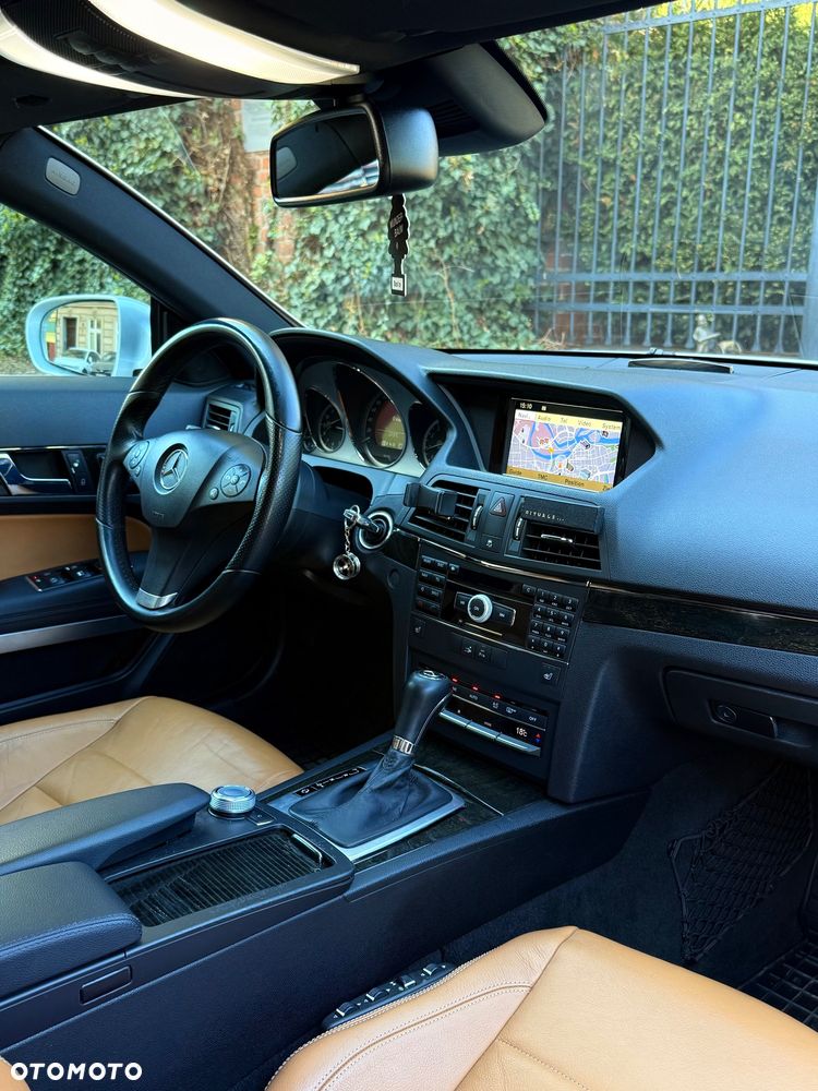 Mercedes-Benz Klasa E 250 CGI BlueEffICIENCY - 13