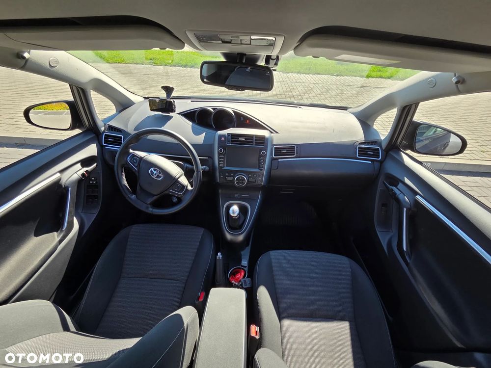 Toyota Verso 1.8 Premium EU6 - 15