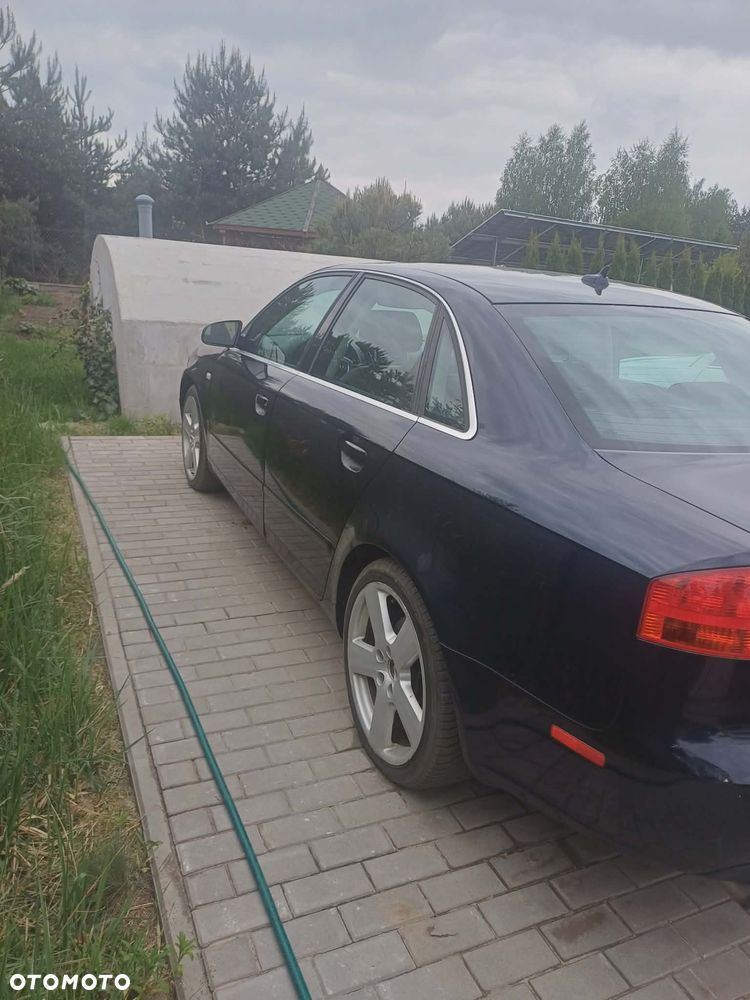 Audi A4 Limousine 2.0 T FSI - 13