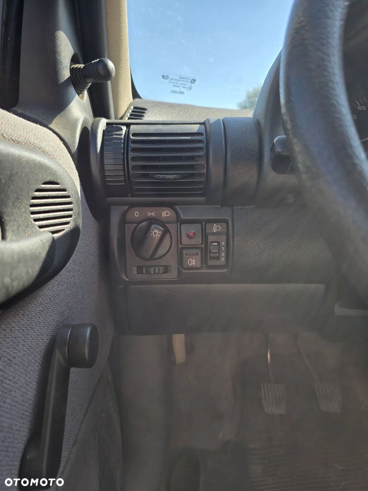 Opel Corsa - 20