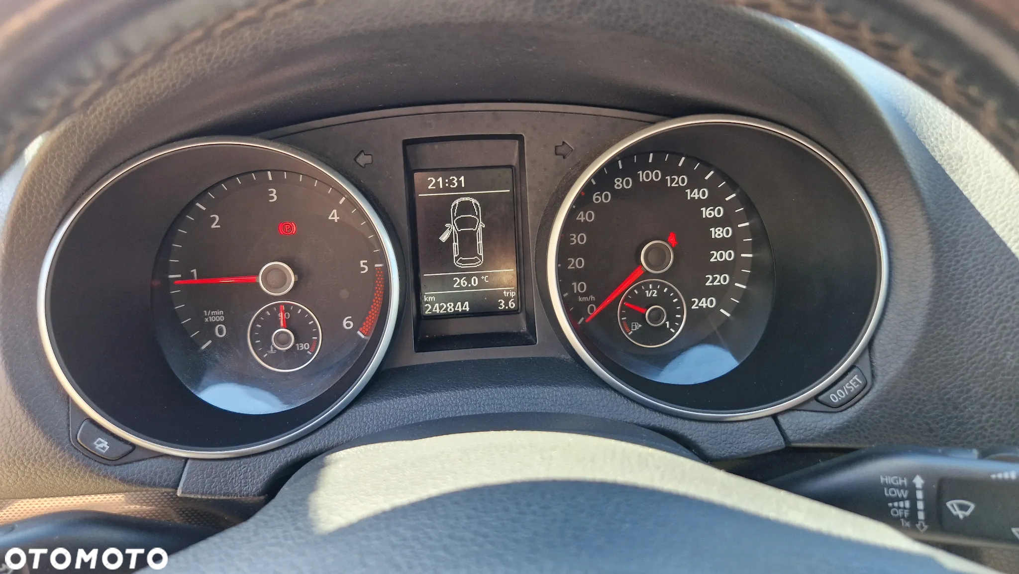 Volkswagen Golf Variant 1.6 TDI 4Motion BlueMotion Technology Comfortline - 21