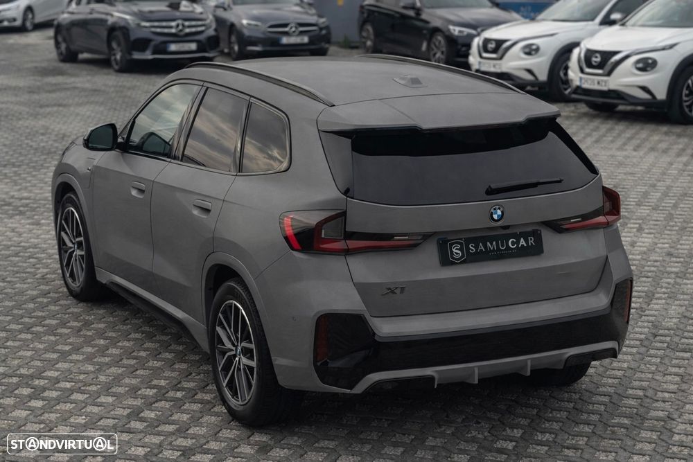 BMW iX1 xDrive30 M Sport Pack - 19