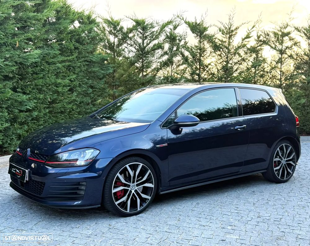 VW Golf GTI Performance BlueMotion DSG - 1