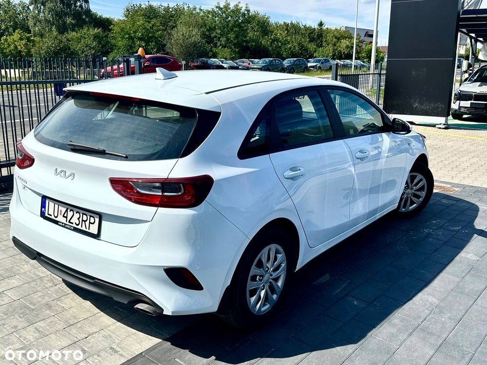 Kia Ceed - 4