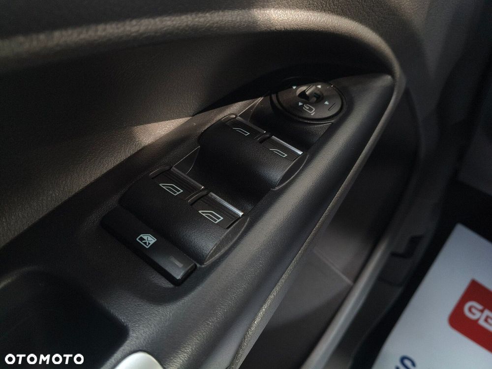 Ford Tourneo Connect Grand - 19