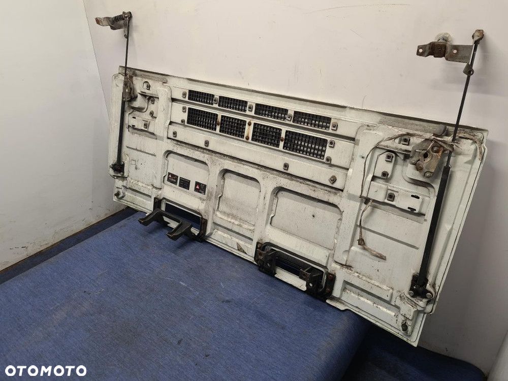 IVECO EURO CARGO MASKA PRZEDNIA - 9