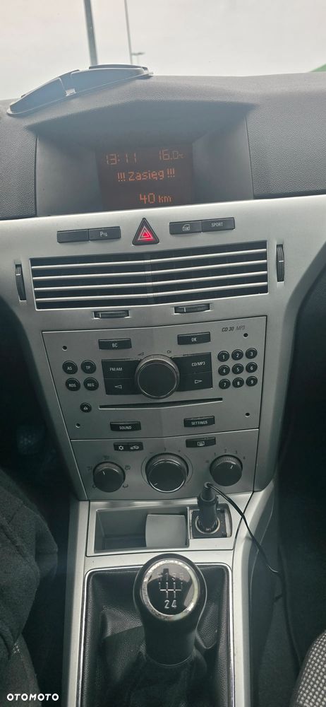 Opel Astra 1.6 Sport - 18