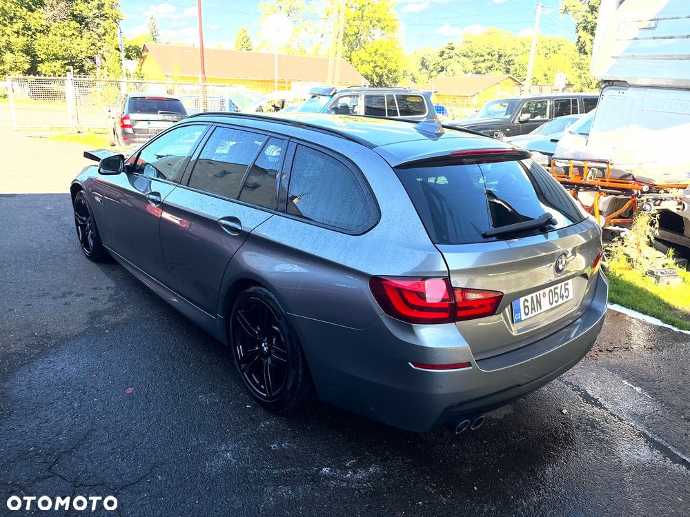 BMW Seria 5 530d Touring - 3