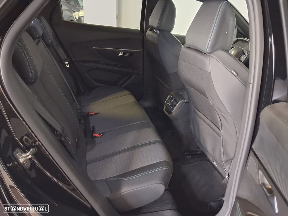 Peugeot 3008 1.2 PureTech Allure Pack EAT8 - 14