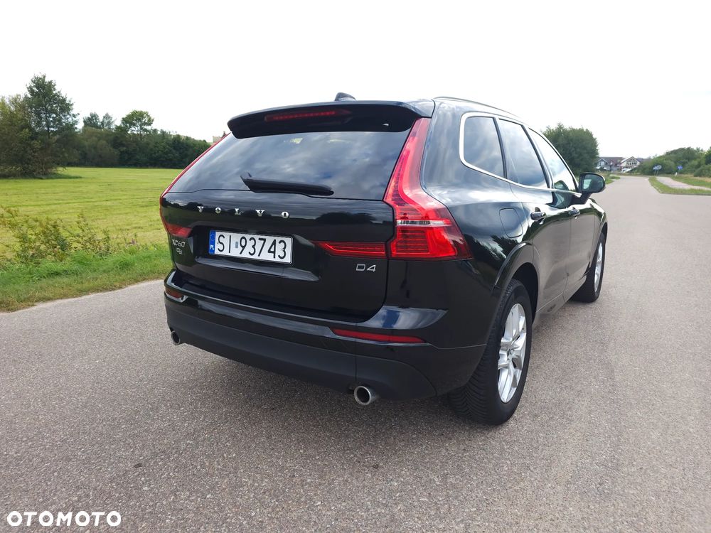 Volvo XC 60 D4 Momentum Pro - 3