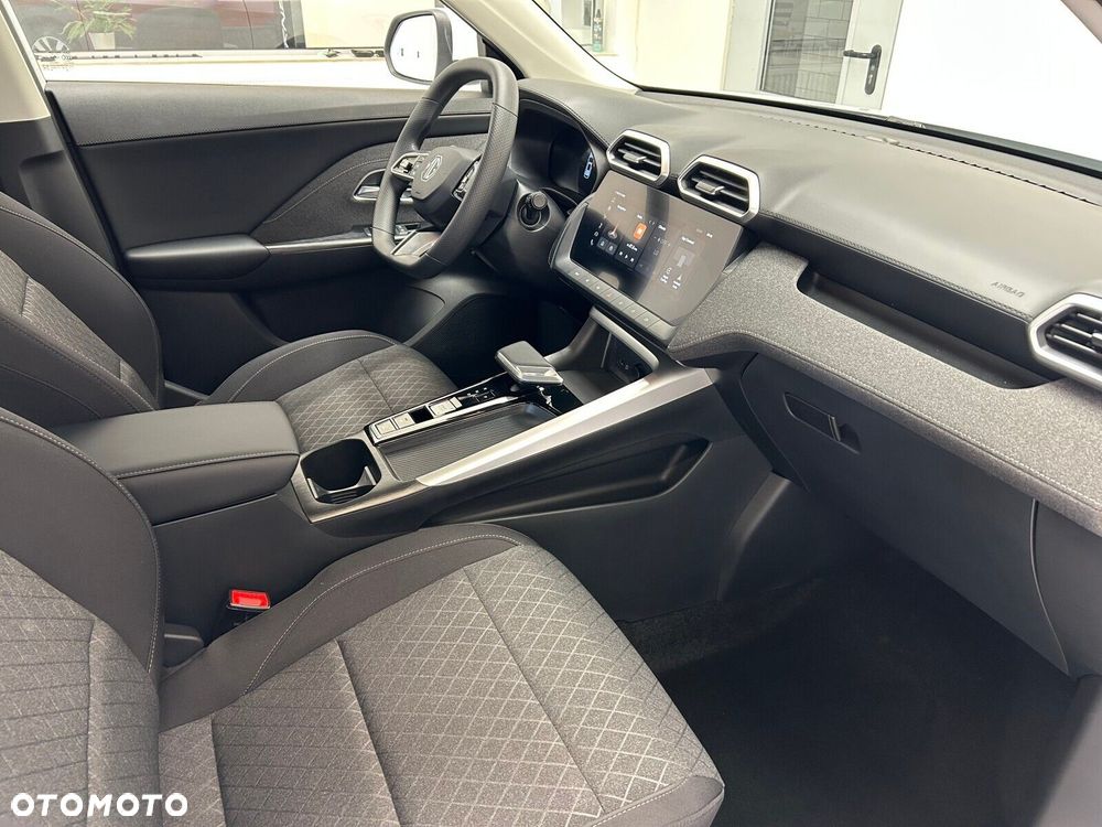 MG ZS Hybrid+ - 14