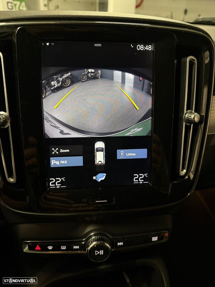 Volvo XC 40 2.0 D3 - 5