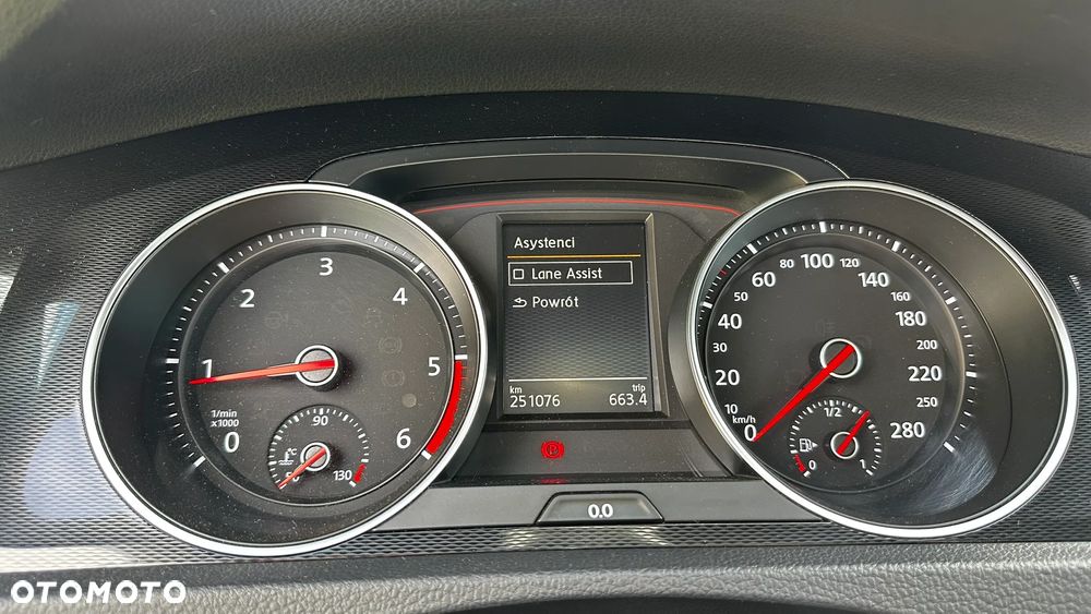 Volkswagen Golf - 14