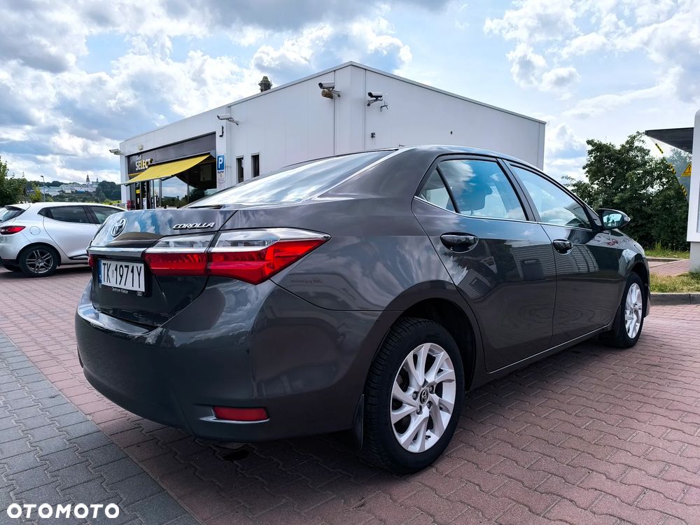 Toyota Corolla 1.6 Comfort - 5