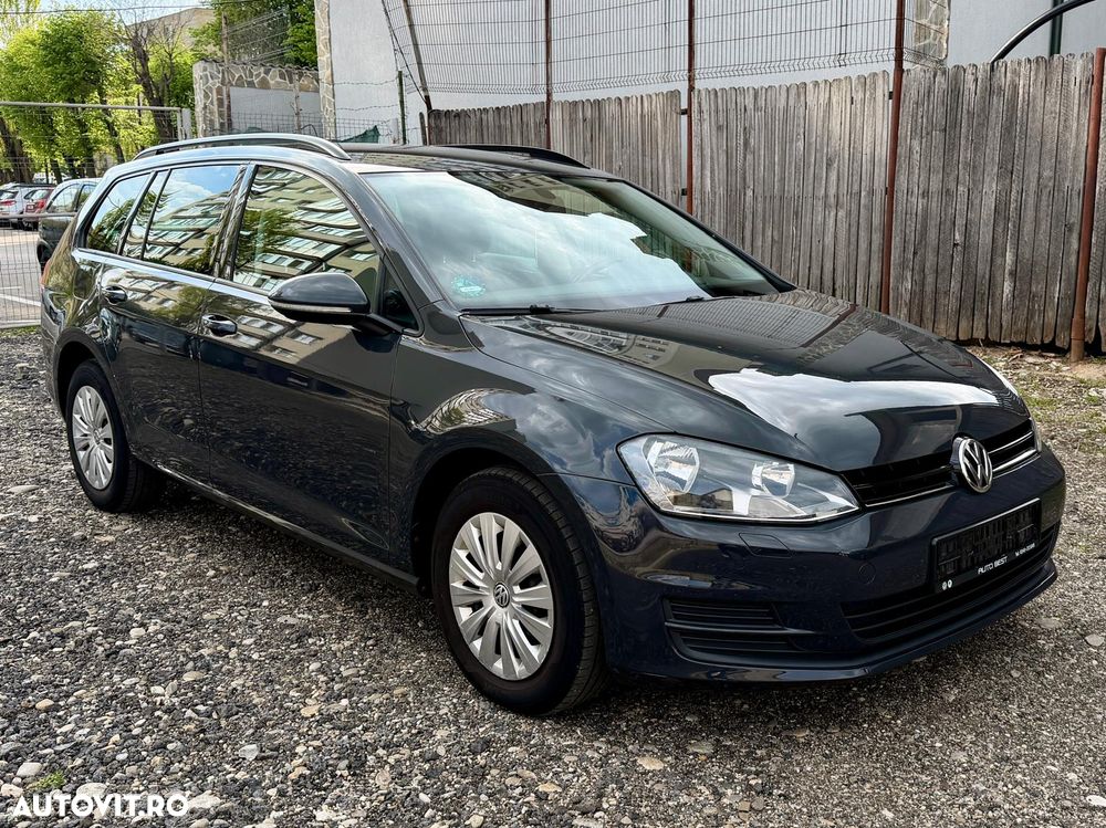 Volkswagen Golf 1.6 TDI BlueMotion Technology Comfortline - 12
