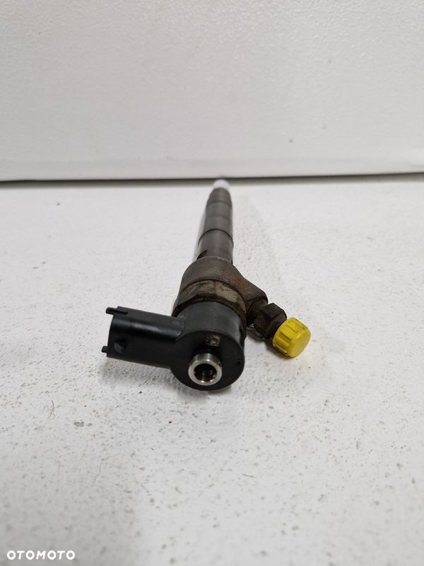 KIA CEED 2 II I30 2 II 1.6 CRDI WTRYSKIWACZ WTRYSK PALIWA 33800-2A900 0445110320 - 4