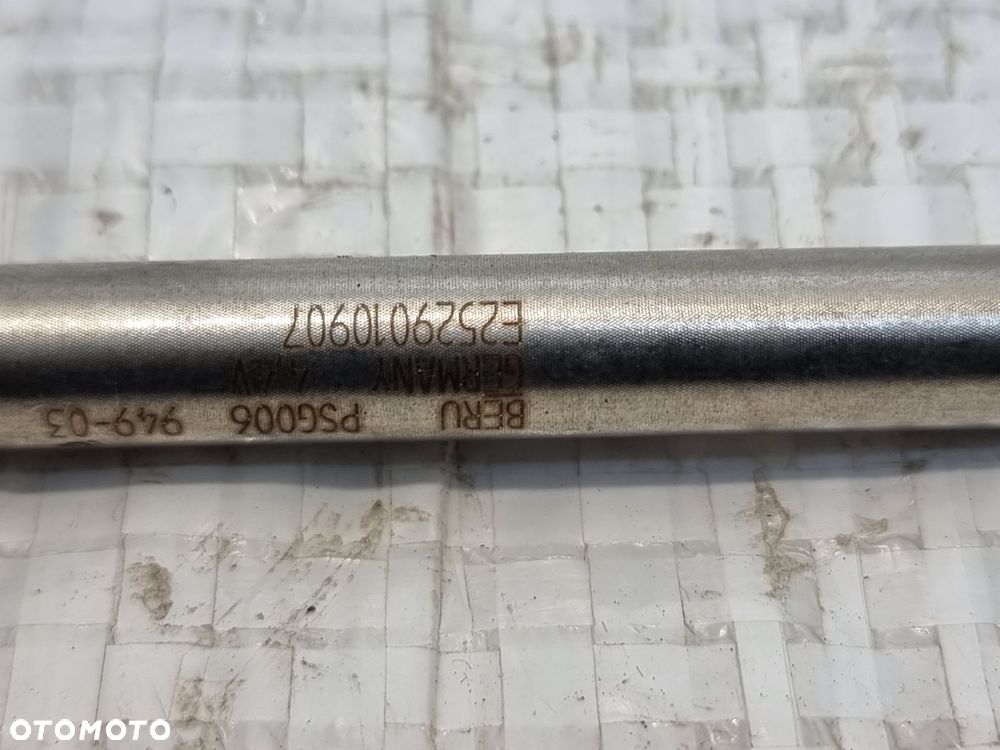 Świeca żarowa OPEL INSIGNIA A 2.0 CDTI  55579436 - 2