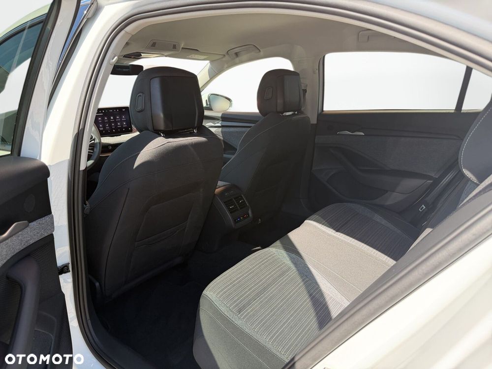 Skoda Superb 2.0 TDI SCR 4x4 Selection DSG - 37