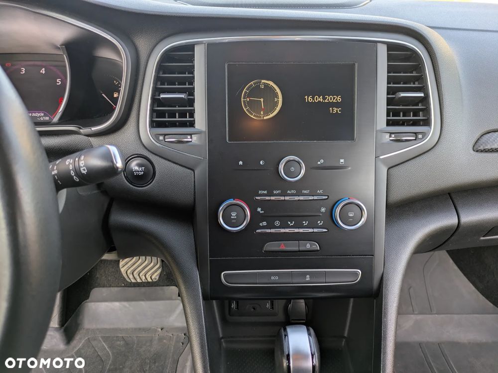 Renault Megane 1.3 TCe FAP Limited EDC - 11