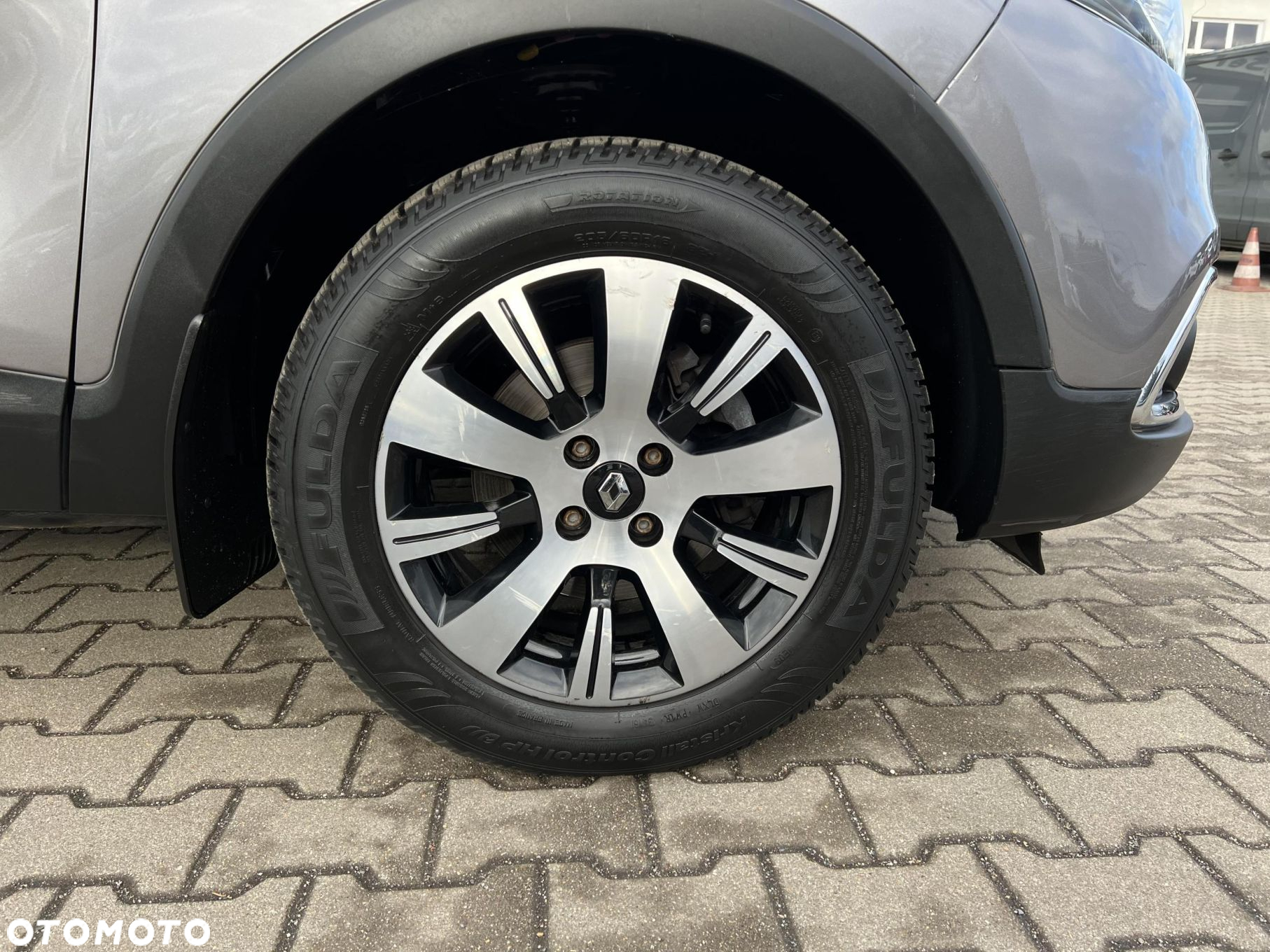 Renault Captur 1.2 TCe Intens EDC - 18