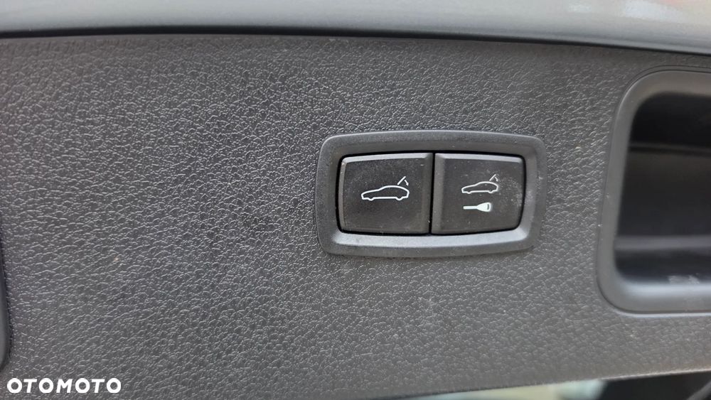 Porsche Macan - 27