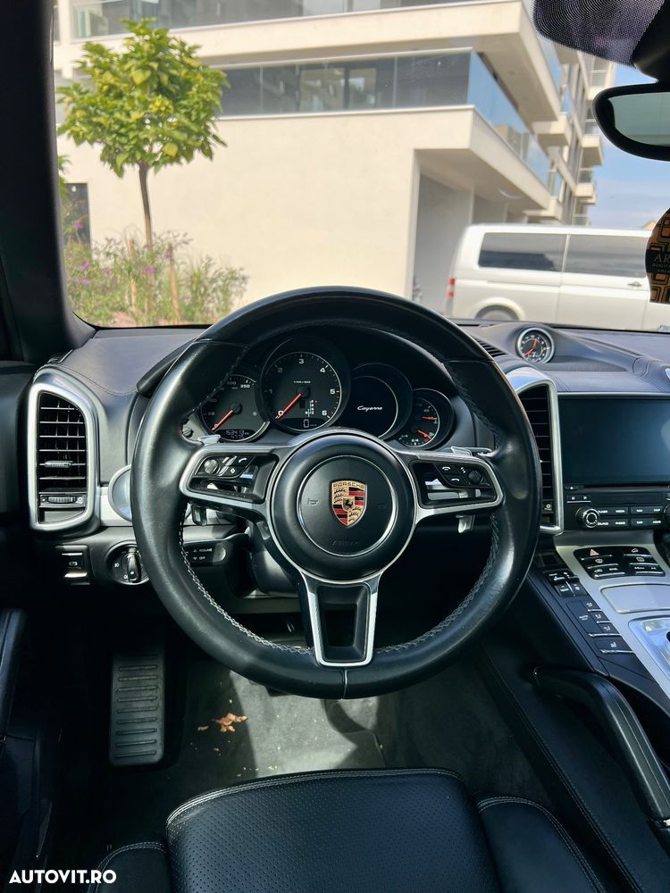 Porsche Cayenne Diesel Platinum Edition - 8