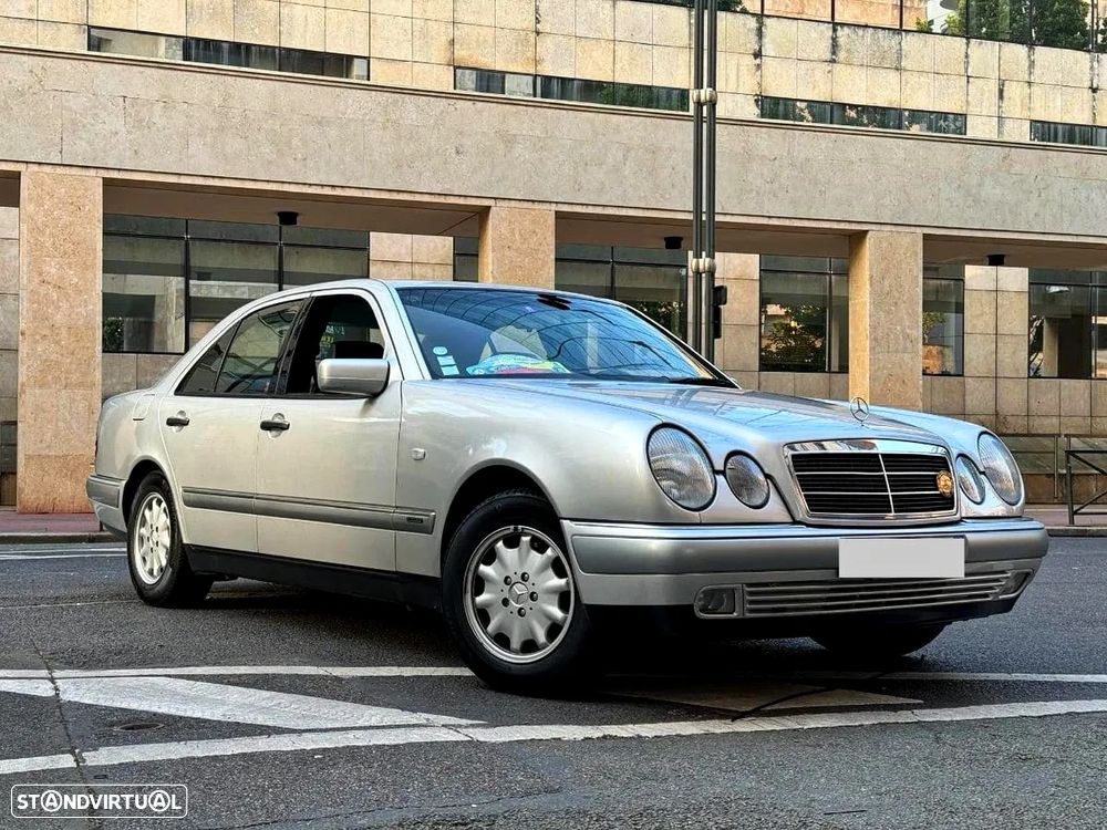 Mercedes-Benz E 220 - 2