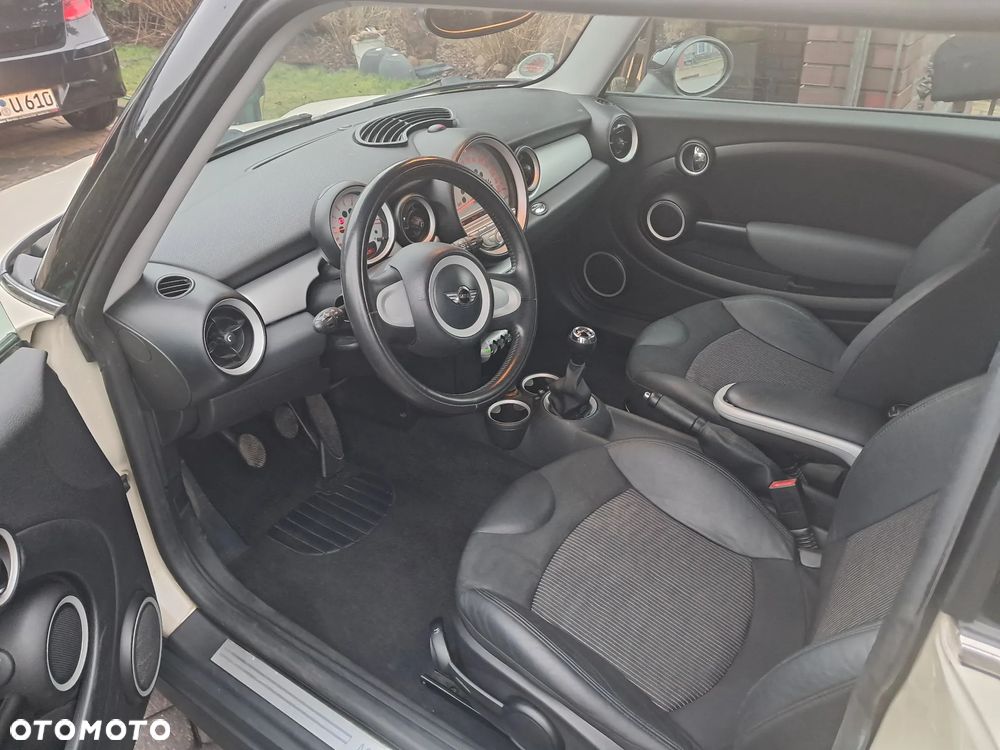 MINI ONE Standard - 5