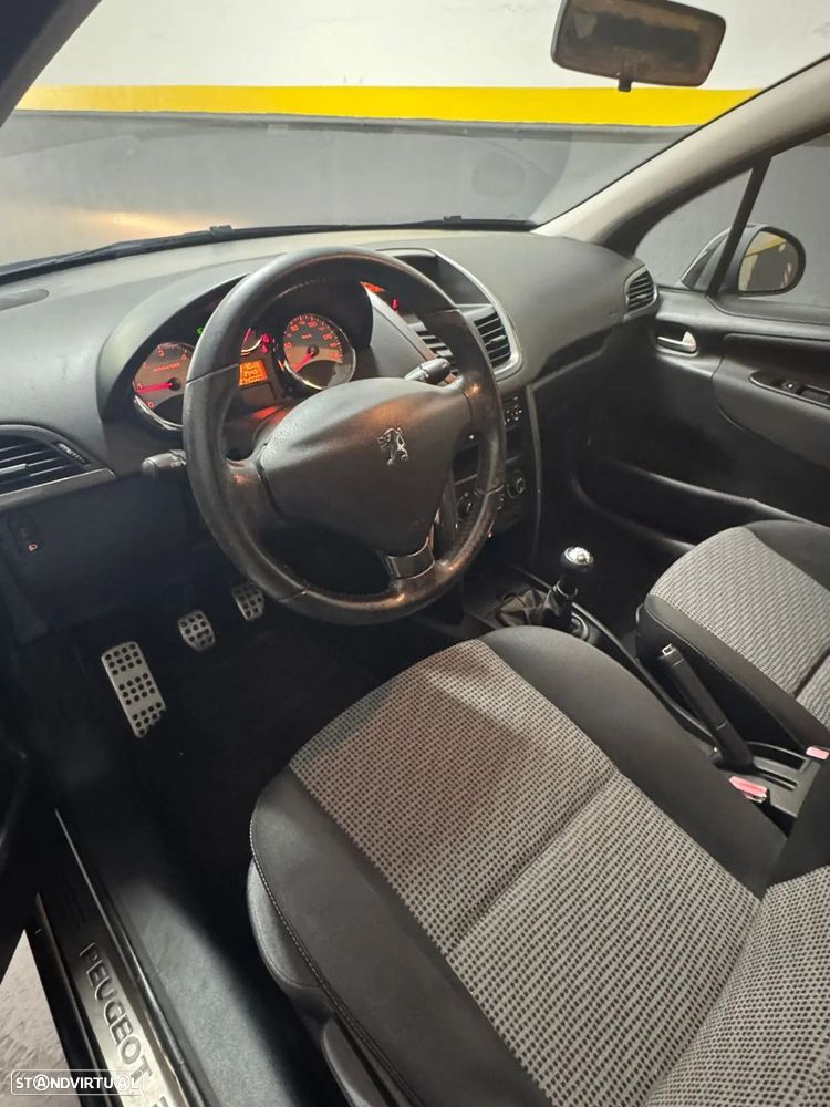 Peugeot 207 1.4 HDi Sport - 4