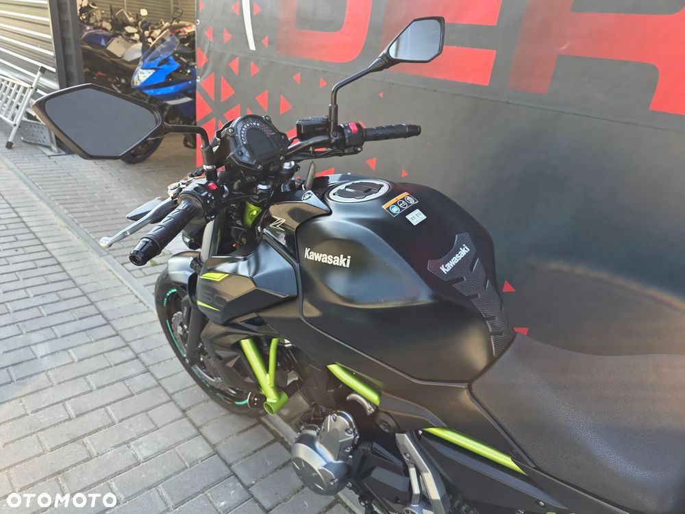 Kawasaki Z 650 - 10