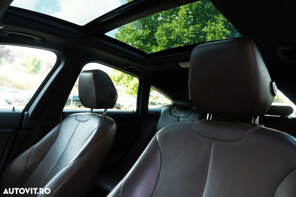 BMW Seria 3 320d Aut. M Sport Edition - 14