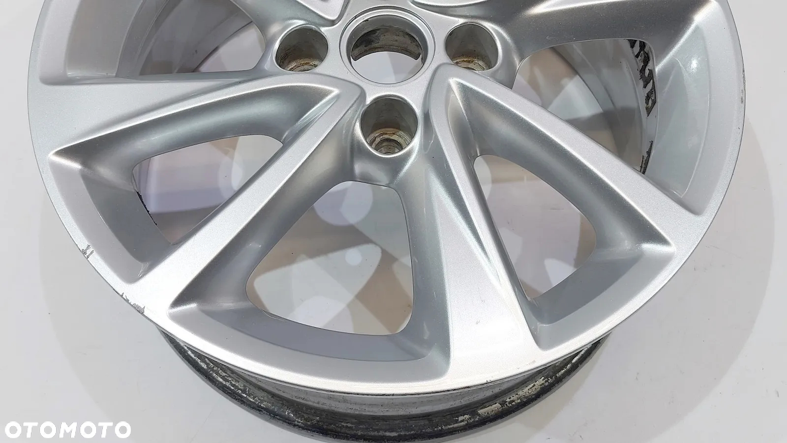 FELGA ALUMINIOWA OPEL CORSA F 16'' 6.5J ET 38 4x108 9832277280 - 4