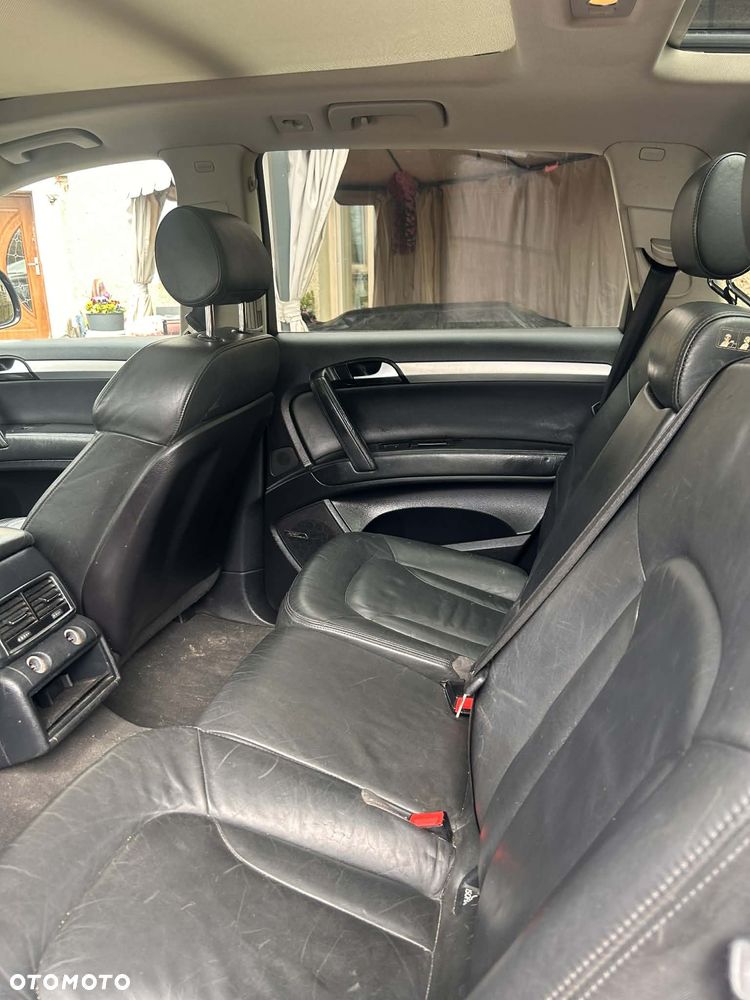 Audi Q7 - 10
