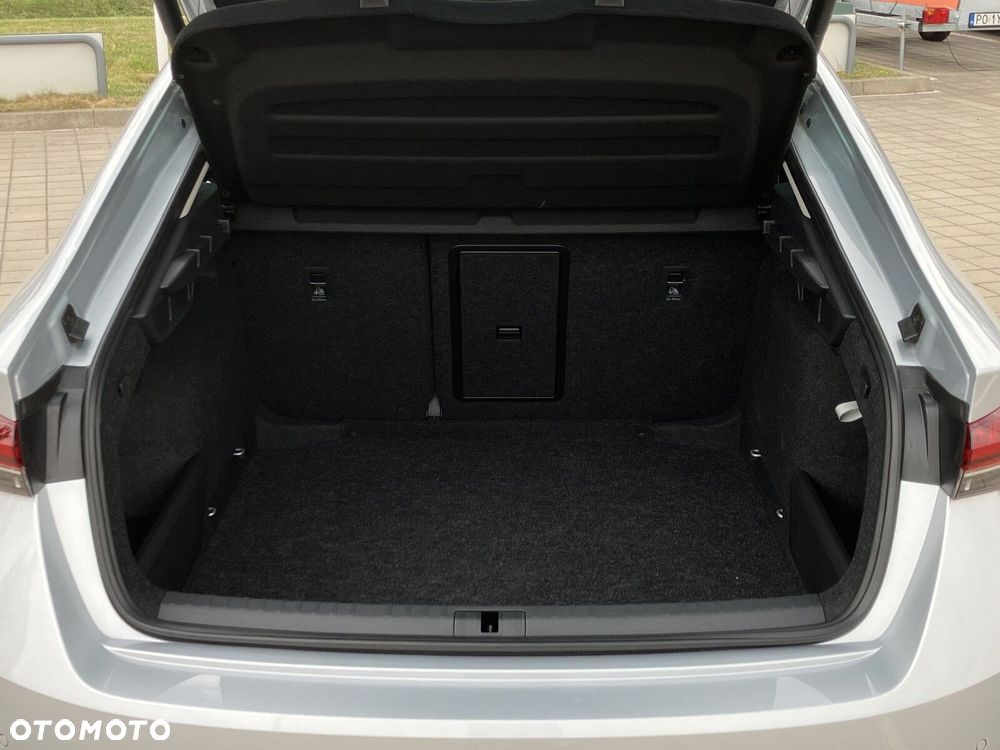 Skoda Octavia 1.5 TSI mHEV Selection DSG - 10