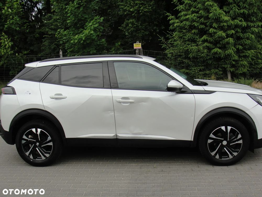Peugeot 2008 1.2 Pure Tech Allure S&S - 5