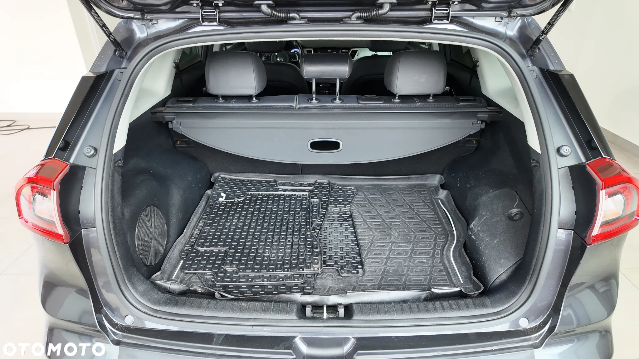 Kia Niro 1.6 GDI Hybrid L Business Line - 17