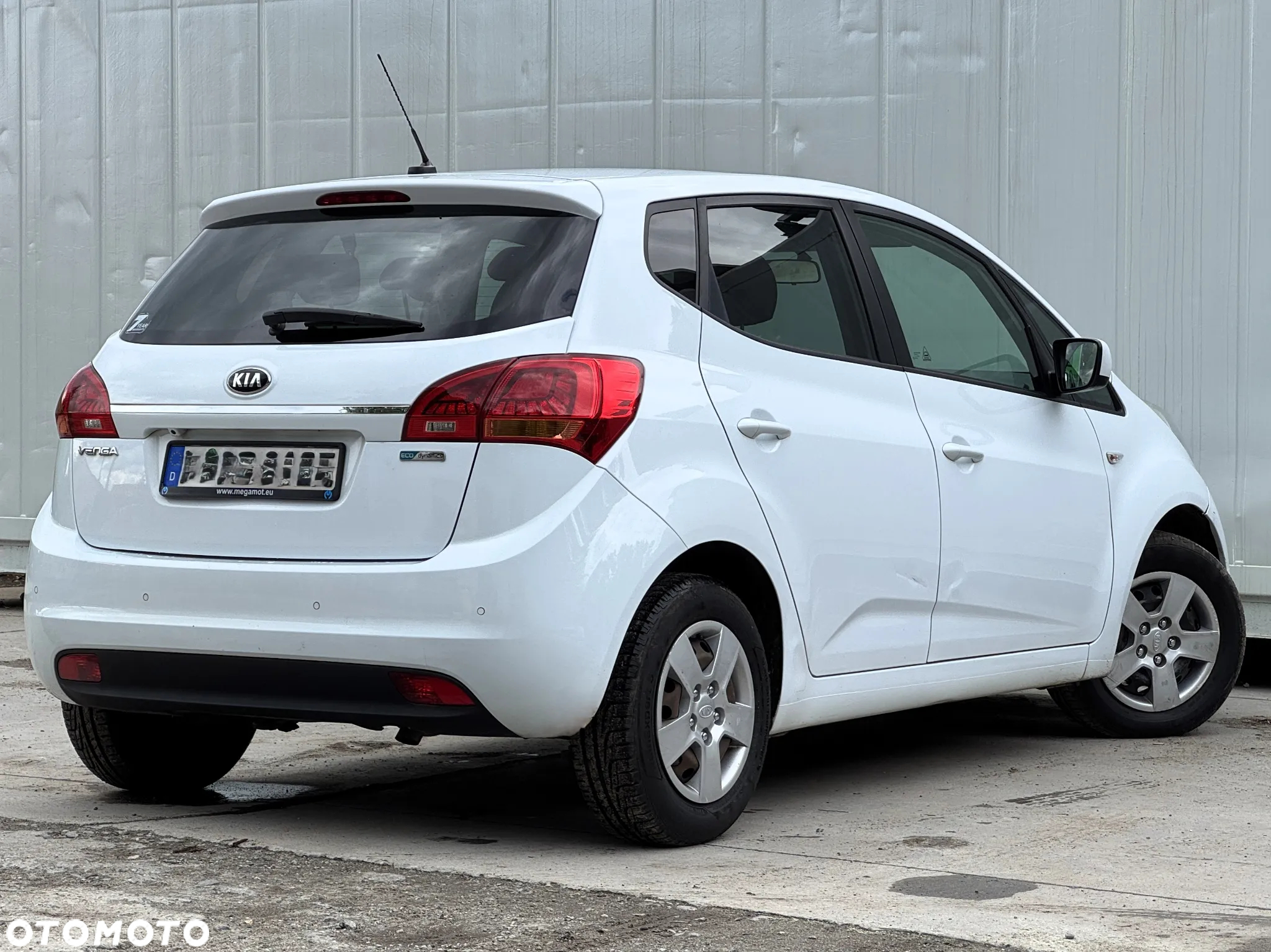 Kia Venga 1.4 CRDi L - 3