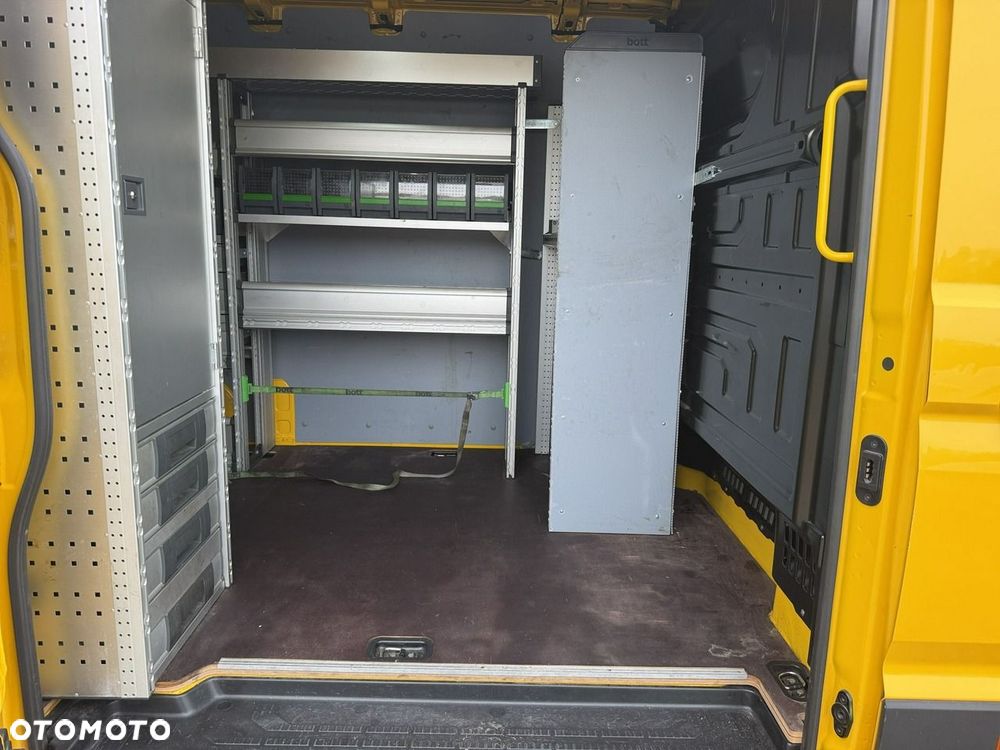 Volkswagen Crafter - 22