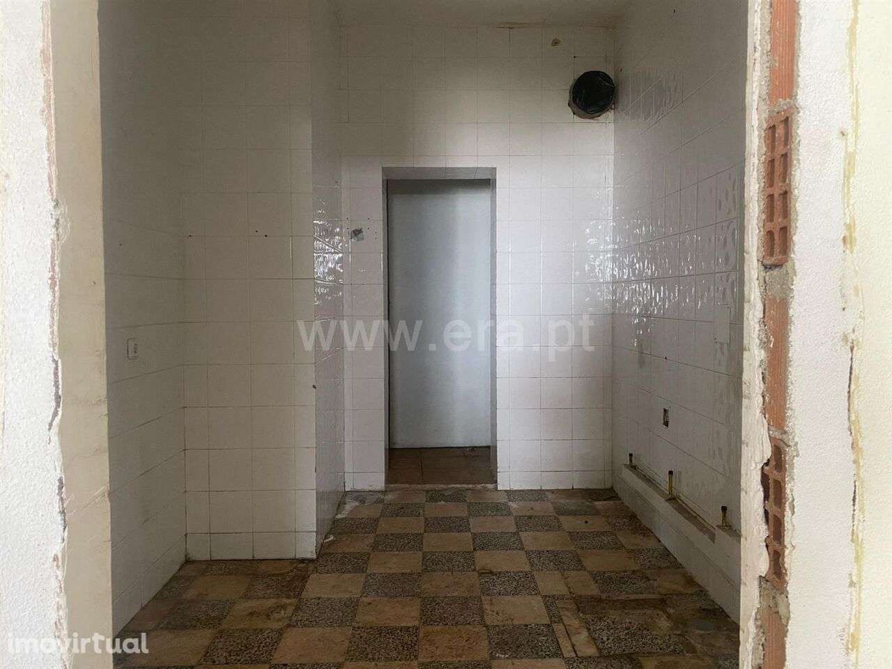 Loja / Fundão, Aldeia Nova - Grande imagem: 5/9