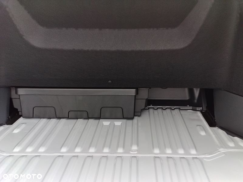 Renault Trafic - 16