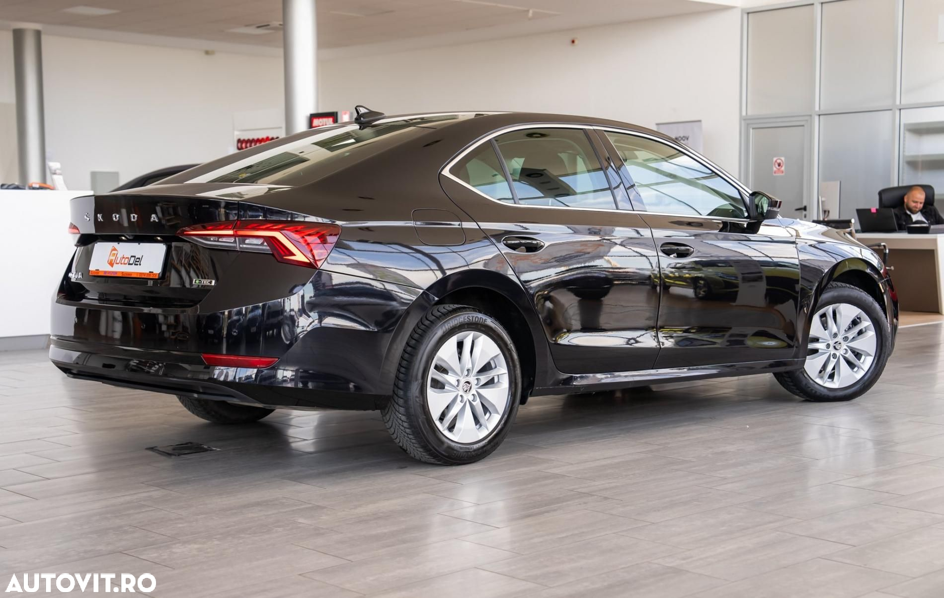 Skoda Octavia 1.0 TSI e-TEC DSG Style - 4