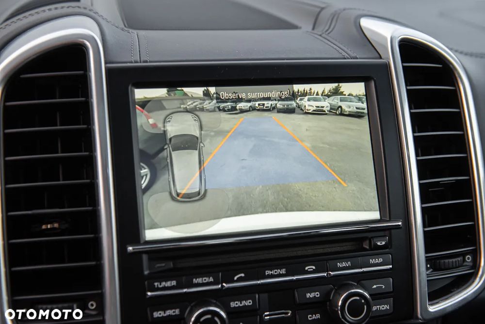 Porsche Cayenne S Diesel Platinum Edition - 26