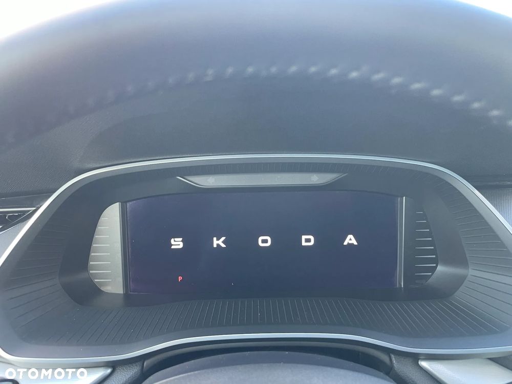 Skoda Octavia 1.5 TSI mHEV Selection DSG - 19