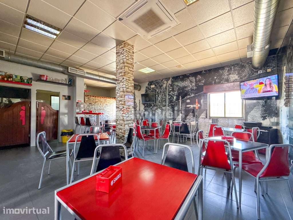 Café Totalmente Equipado - em Chainça, Abrantes - Grande imagem: 2/27