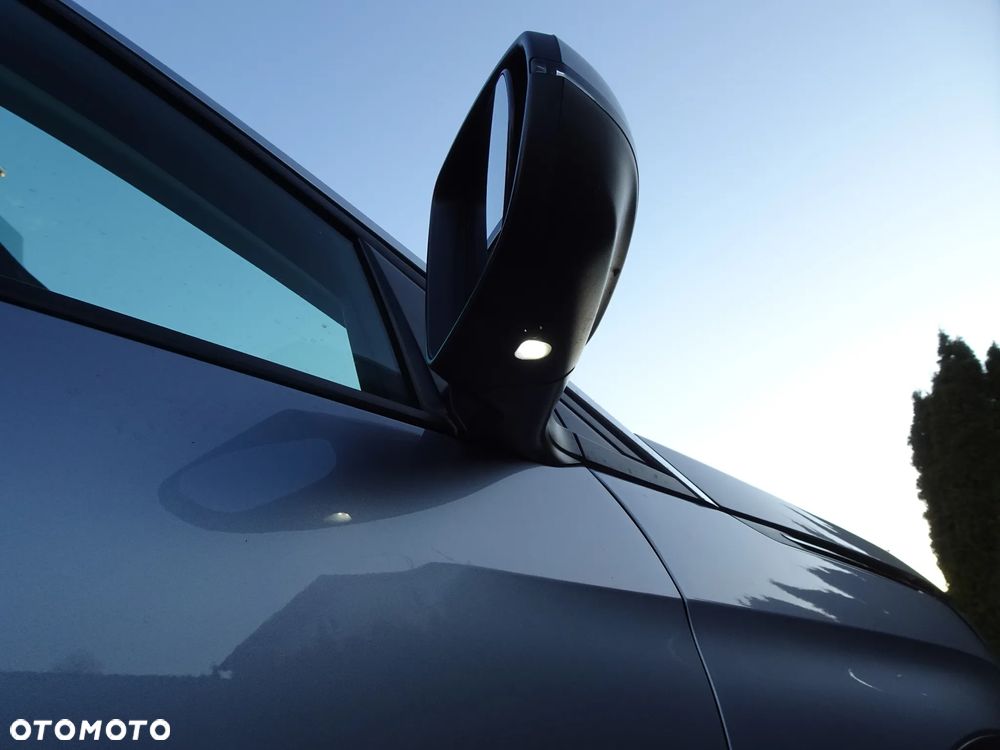 Peugeot 3008 1.5 BlueHDi Allure S&S - 11