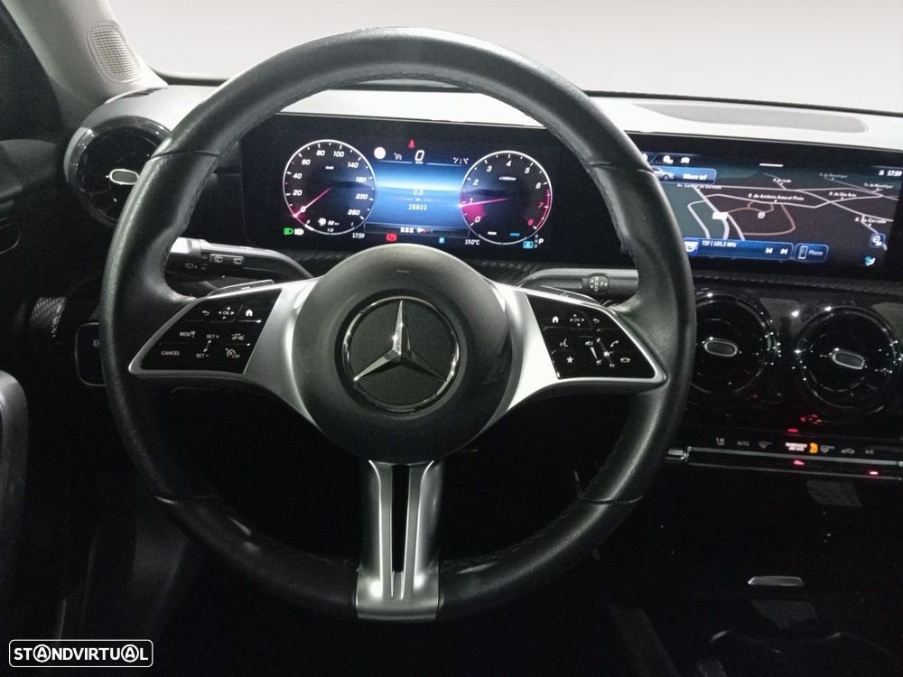 Mercedes-Benz A 200 - 12