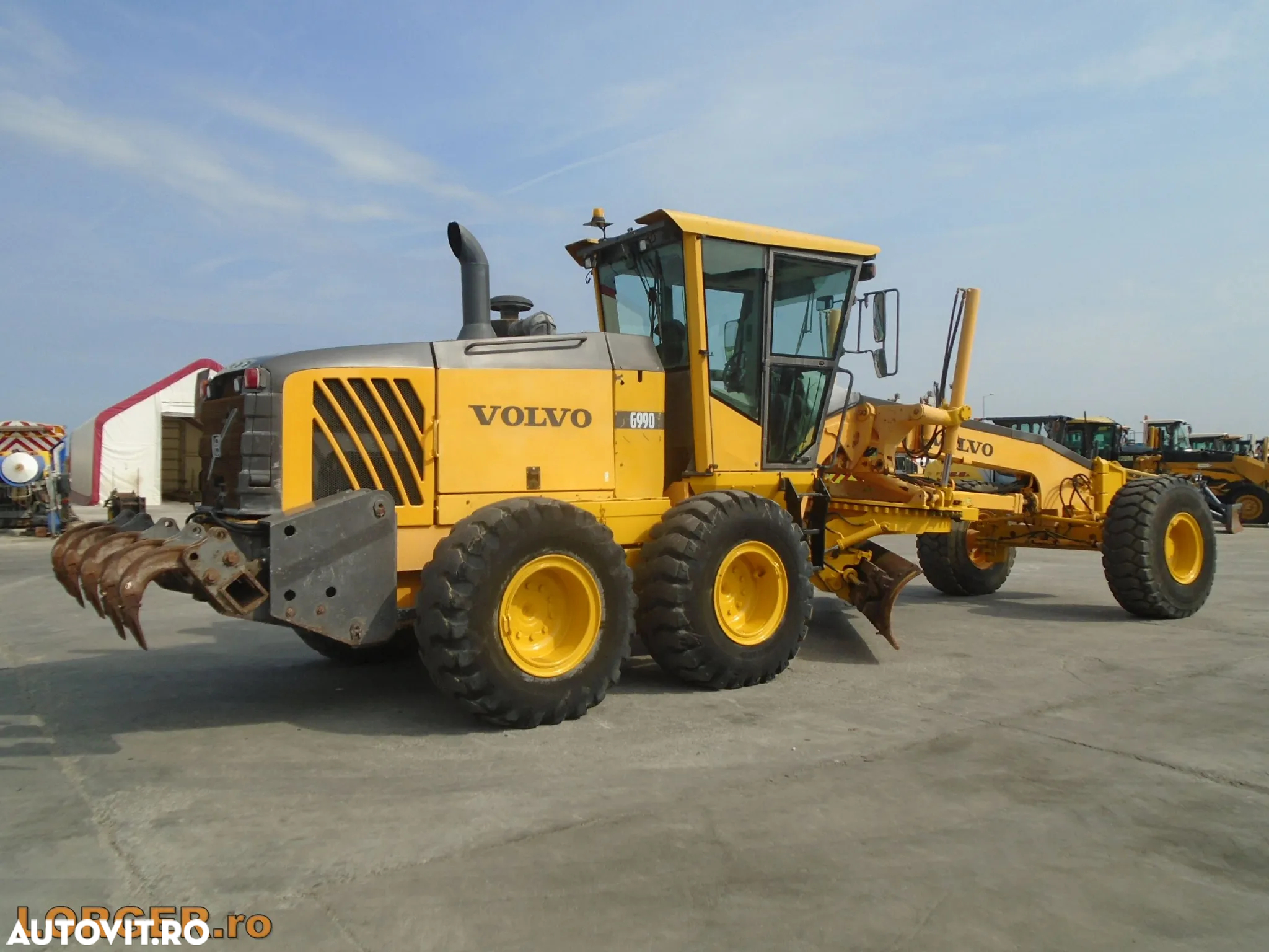 Volvo G990 - 2