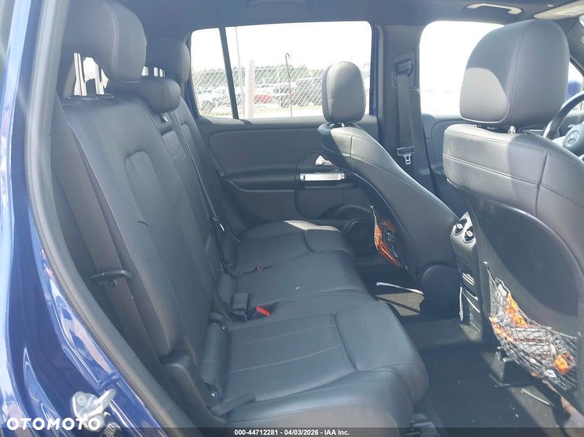 Mercedes-Benz GLB 250 4Matic 8G-DCT - 26