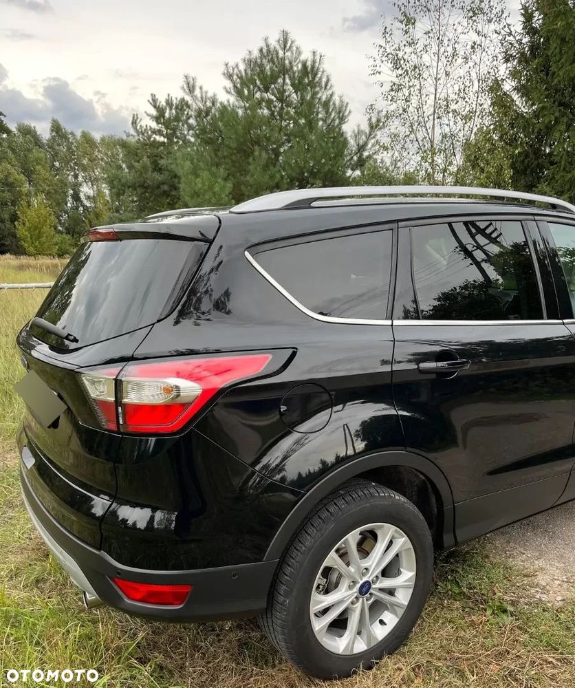 Ford Kuga 2.0 TDCi 2x4 Titanium - 3