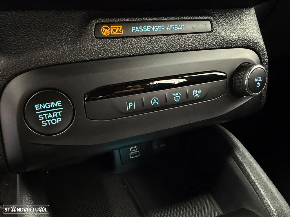 Ford Focus 1.0 EcoBoost MHEV ST-Line - 25